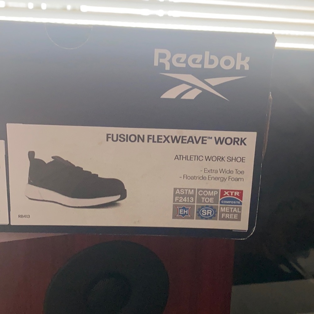 Reebok woman’s size 7M fusion flex weave “work”